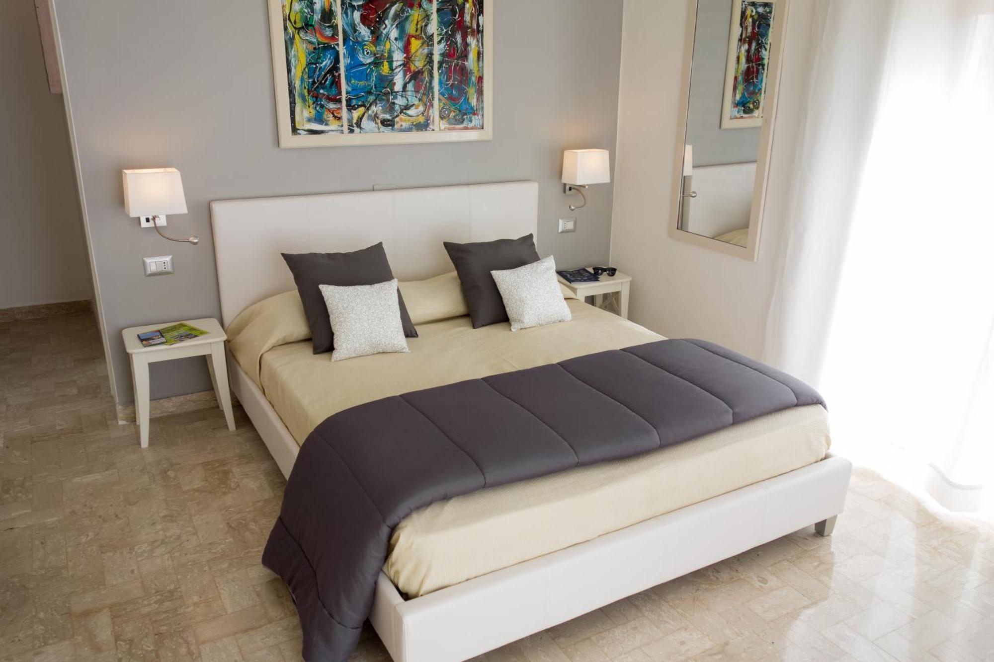 Minturnae Hotel Scauri  Bagian luar foto