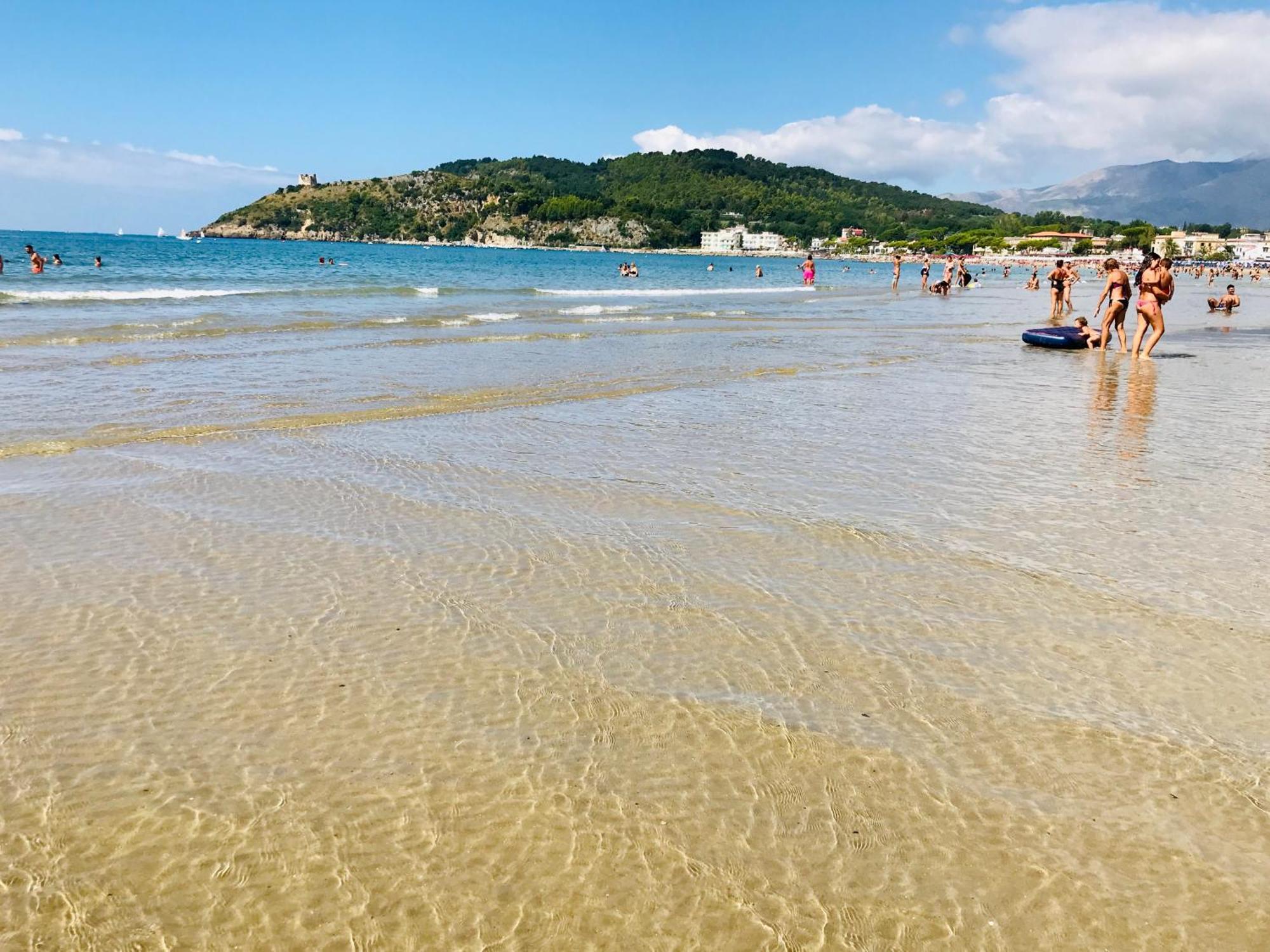 Minturnae Hotel Scauri  Bagian luar foto
