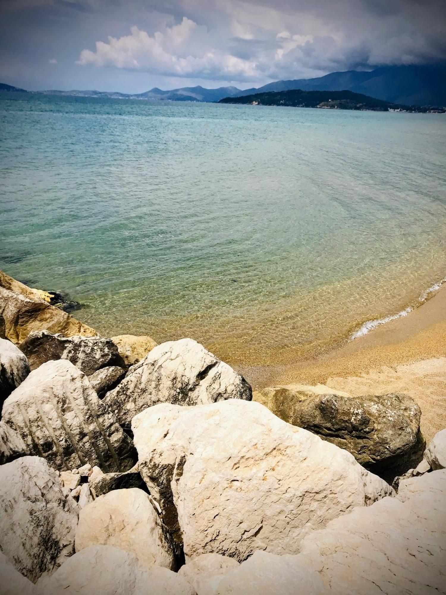 Minturnae Hotel Scauri  Bagian luar foto