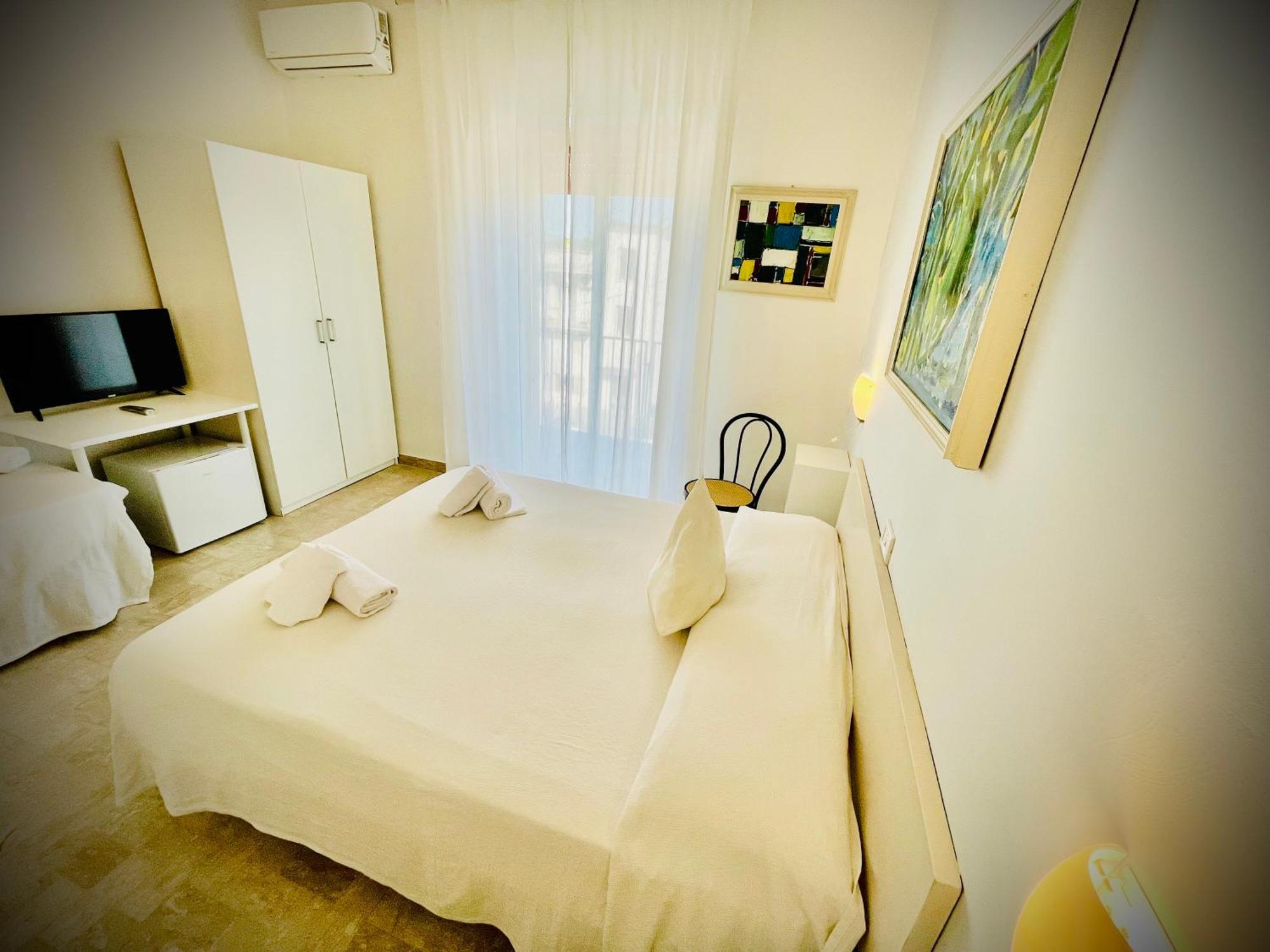 Minturnae Hotel Scauri  Bagian luar foto