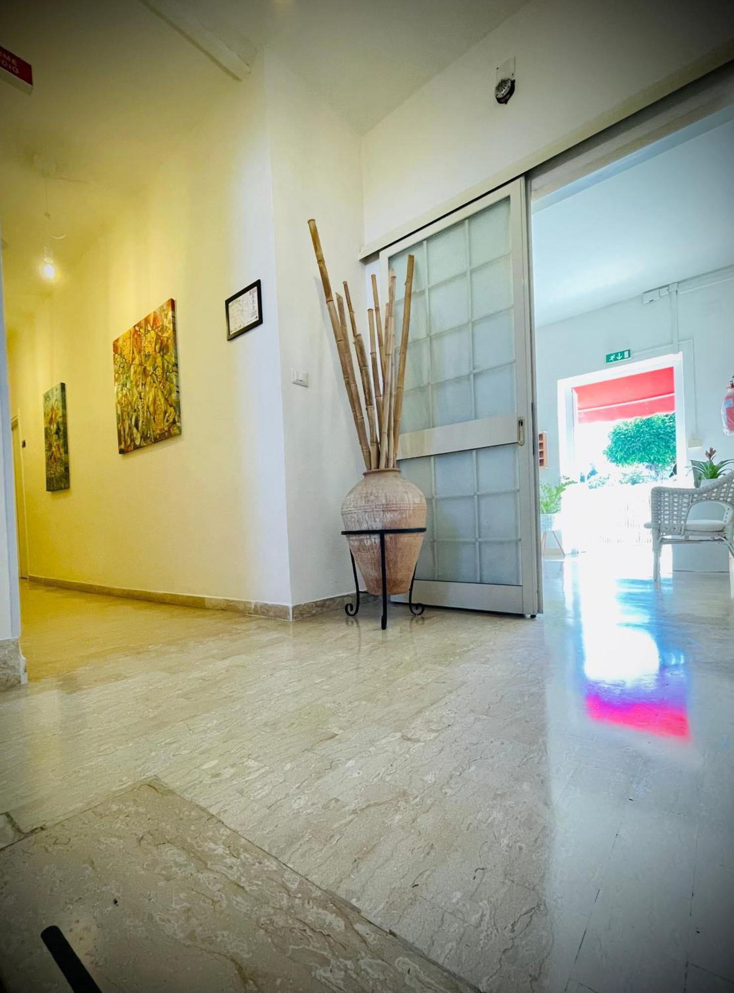 Minturnae Hotel Scauri  Bagian luar foto